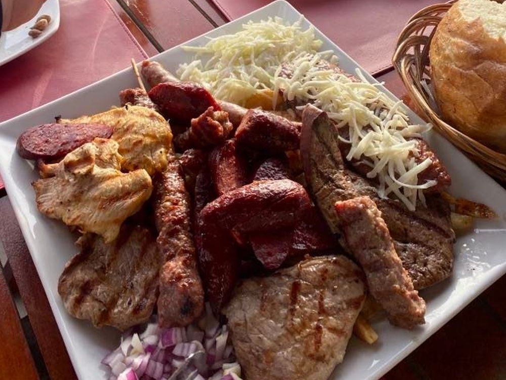 323931072_912594633486234_1521093611784638197_n